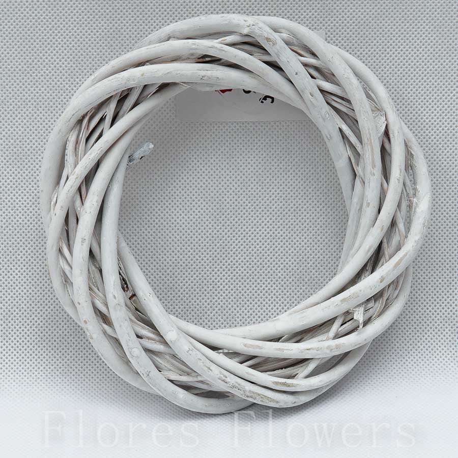 Venček prútený biely, 15cm