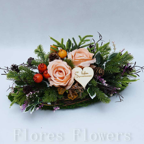 Dekorácia v machovom obale,36x15x12cm, marhuľová