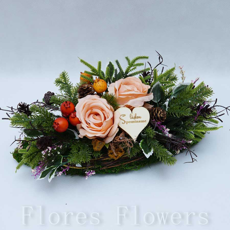 Dekorácia v machovom obale,36x15x12cm, marhuľová