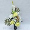 Zaťažená ikebana na vsunutie do vázy /spodok 5x15cm/, 45x25cm, krémovo-zelená