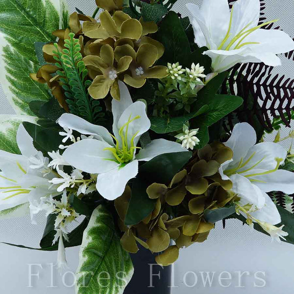Zaťažená ikebana na vsunutie do vázy /spodok 5x15cm/, 45x25cm, s ľaliami