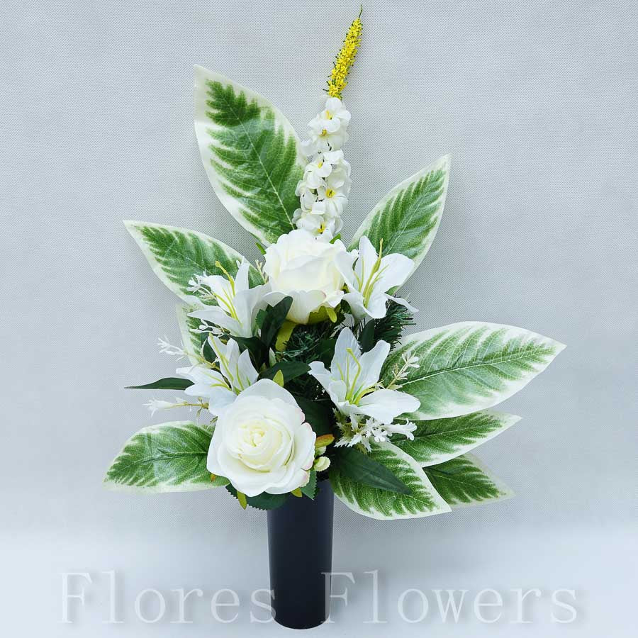 Zaťažená ikebana na vsunutie do vázy /spodok 5x15cm/, 45x25cm, krémová