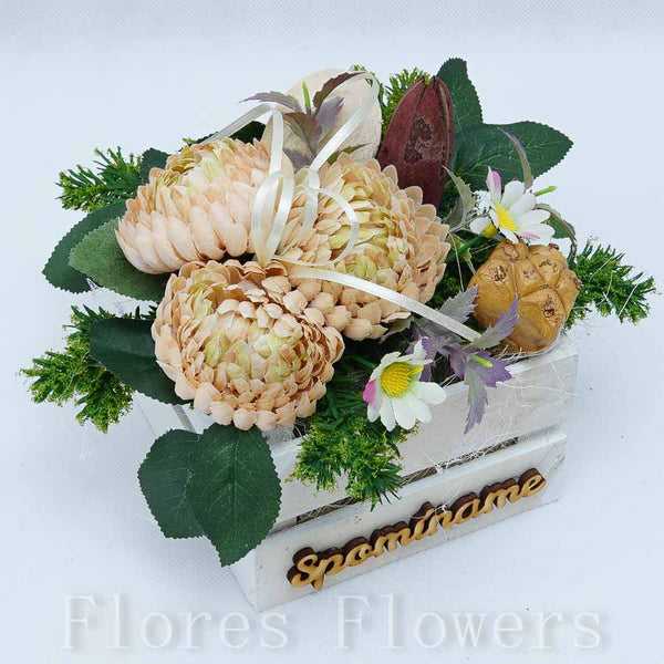 Dekorácia v drevenom obale 12x12x12cm, svetlohnedá