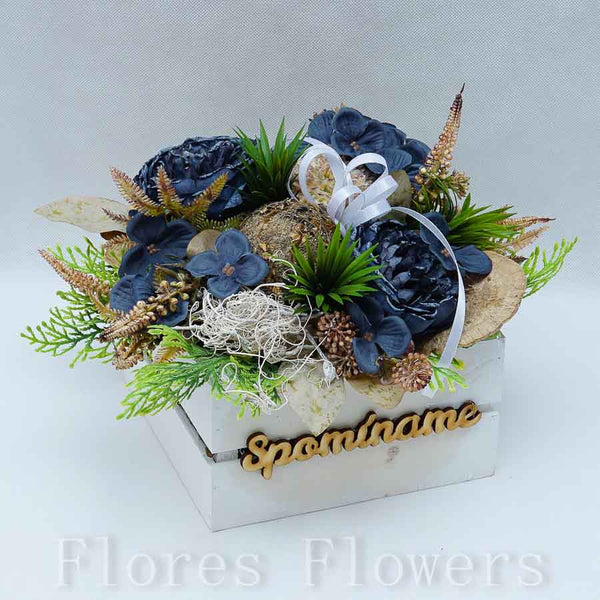 Dekorácia v drevenom obale 18x18x18cm, modrá