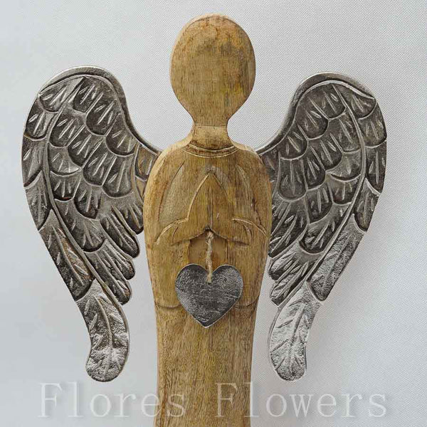 Anjel drevený 62 x 33 cm