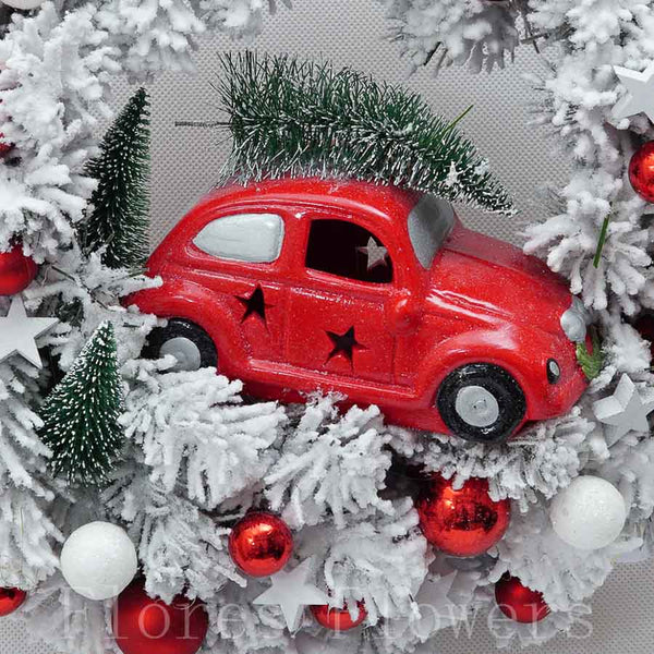 Vianočný venček s autíčkom, bielo-červený, 35cm